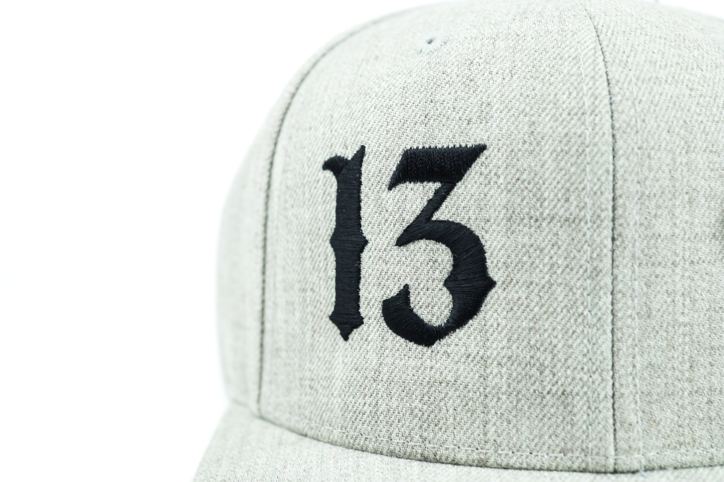 Thirteen heather Snapback